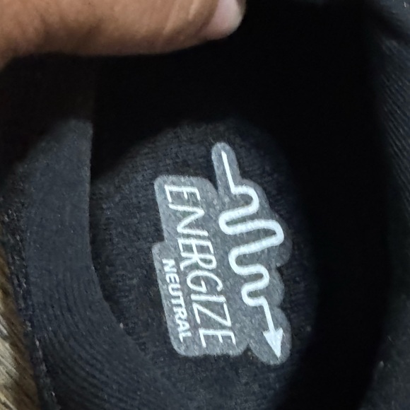 Brooks Revel Black and Gray Running Shoes - Picture 3 of 8